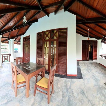 Golden Relax Villa With Pool, Restaurant & European Service Eramudugaha Zewnętrze zdjęcie