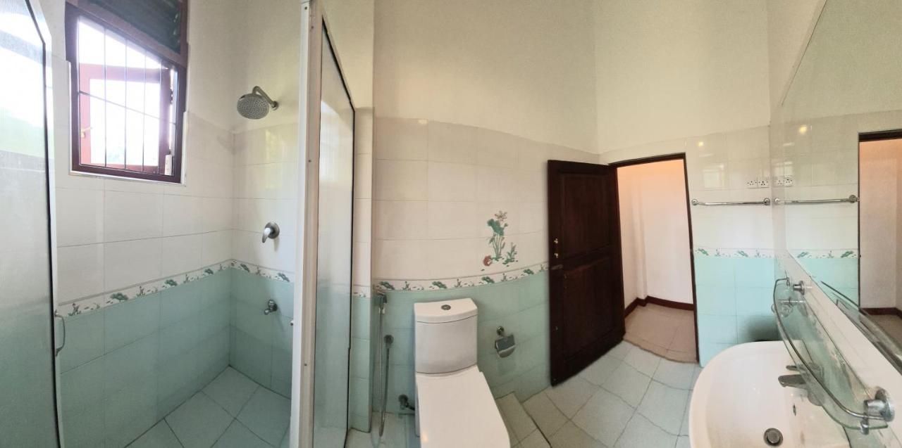 Golden Relax Villa With Pool, Restaurant & European Service Eramudugaha Zewnętrze zdjęcie