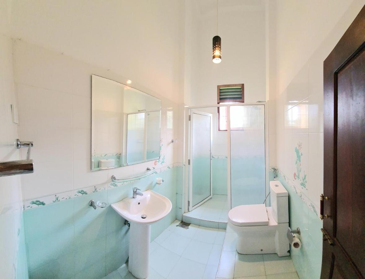 Golden Relax Villa With Pool, Restaurant & European Service Eramudugaha Zewnętrze zdjęcie