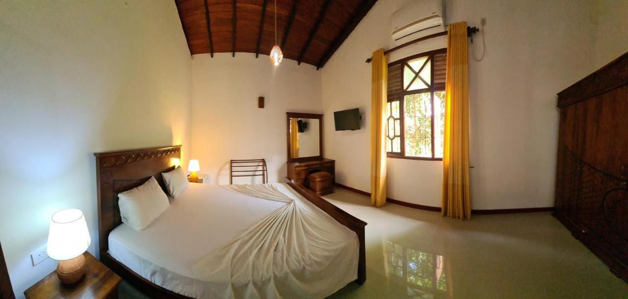 Golden Relax Villa With Pool, Restaurant & European Service Eramudugaha Zewnętrze zdjęcie