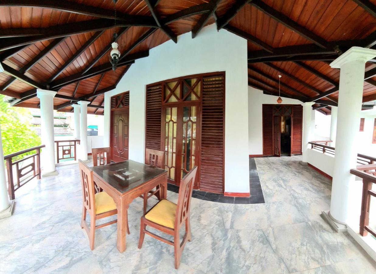 Golden Relax Villa With Pool, Restaurant & European Service Eramudugaha Zewnętrze zdjęcie